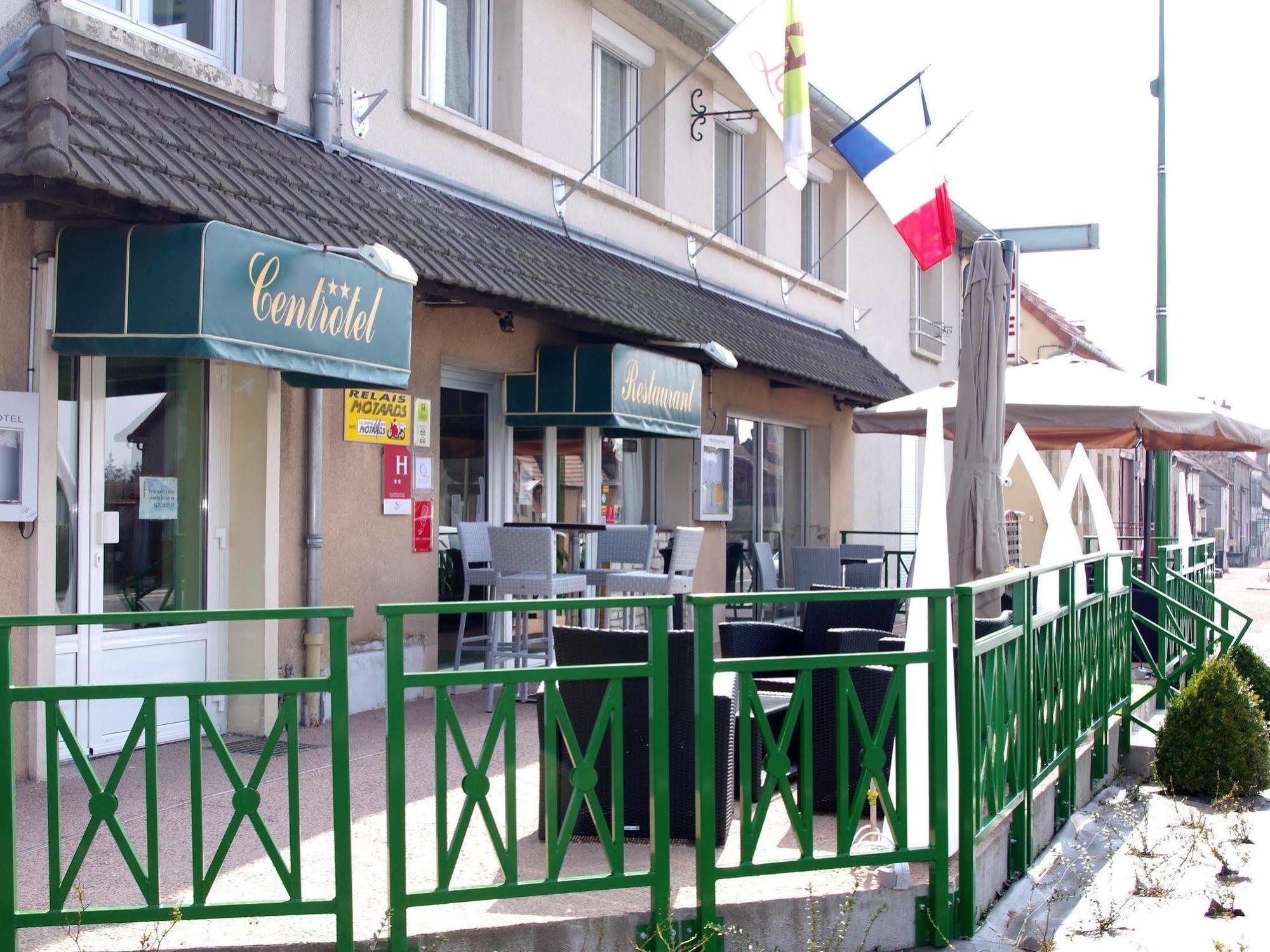 Logis Hotel Centrotel Et Spa Bulles D'Allier Montmarault Exterior foto